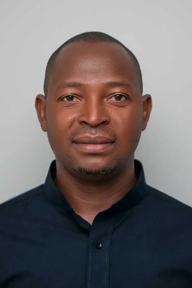 belo-mario-administrativo-silvermoz-nampula-servicos-informatica-multimedia-qualidade-mocambique-nampula-maputo-beira-funcionario